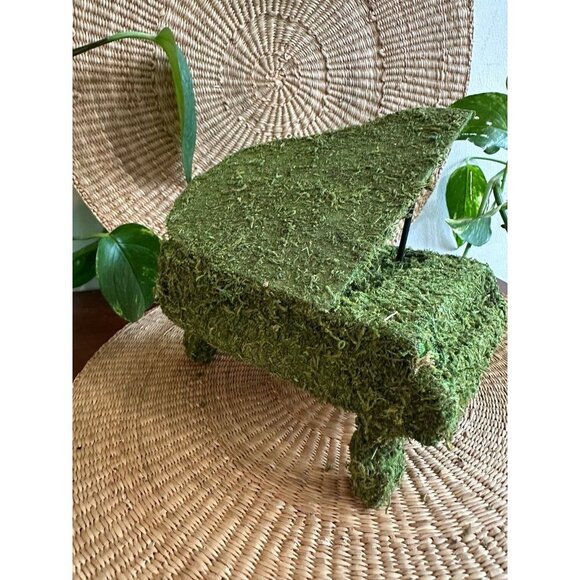 Faux Moss Mini Grand Piano Decor - Picture 10 of 10